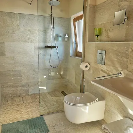 Apartahotel Danica 4*