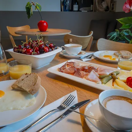 Danica שמארטנו