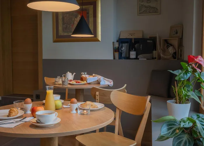 Danica מלון דירות